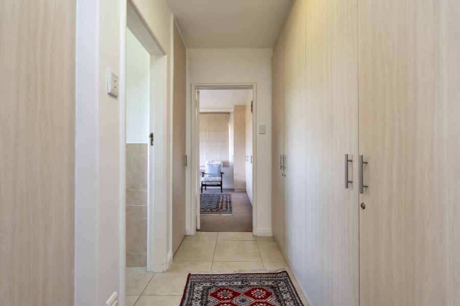 1 Bedroom Property for Sale in Mouille Point Western Cape